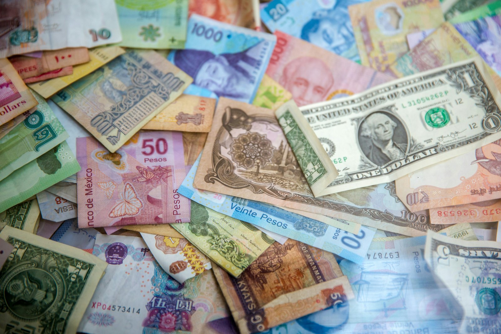 Currency used in multi-currency settlement